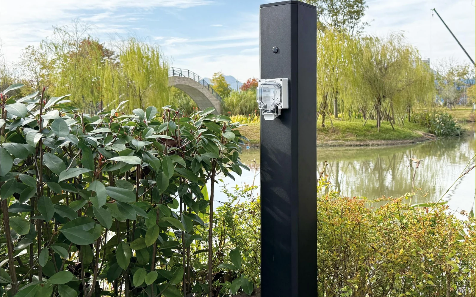 Wireless Charging Power Pedestal outdoor utility products supplied by Green Home in Saudi Arabia